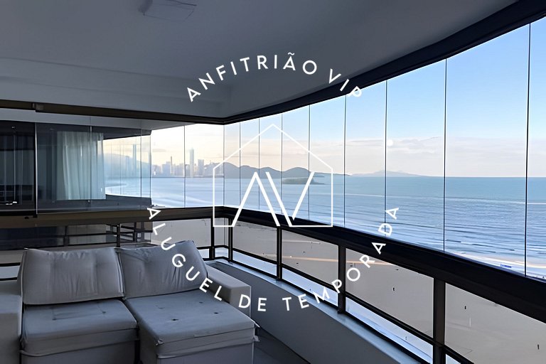 Apto frente mar com vista deslumbrante da praia