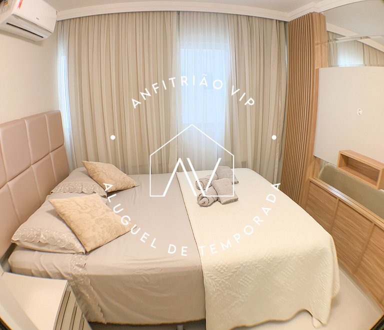 Lindo e espaçoso apartamento frente mar