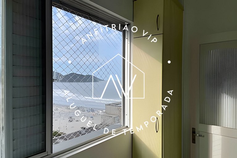 Apto pé na areia com SUPER VISTA para o mar