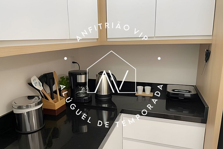 Apto beira-mar no coração de BC