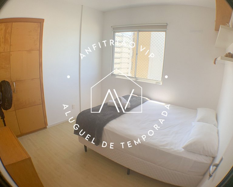 Apto beira-mar no coração de BC