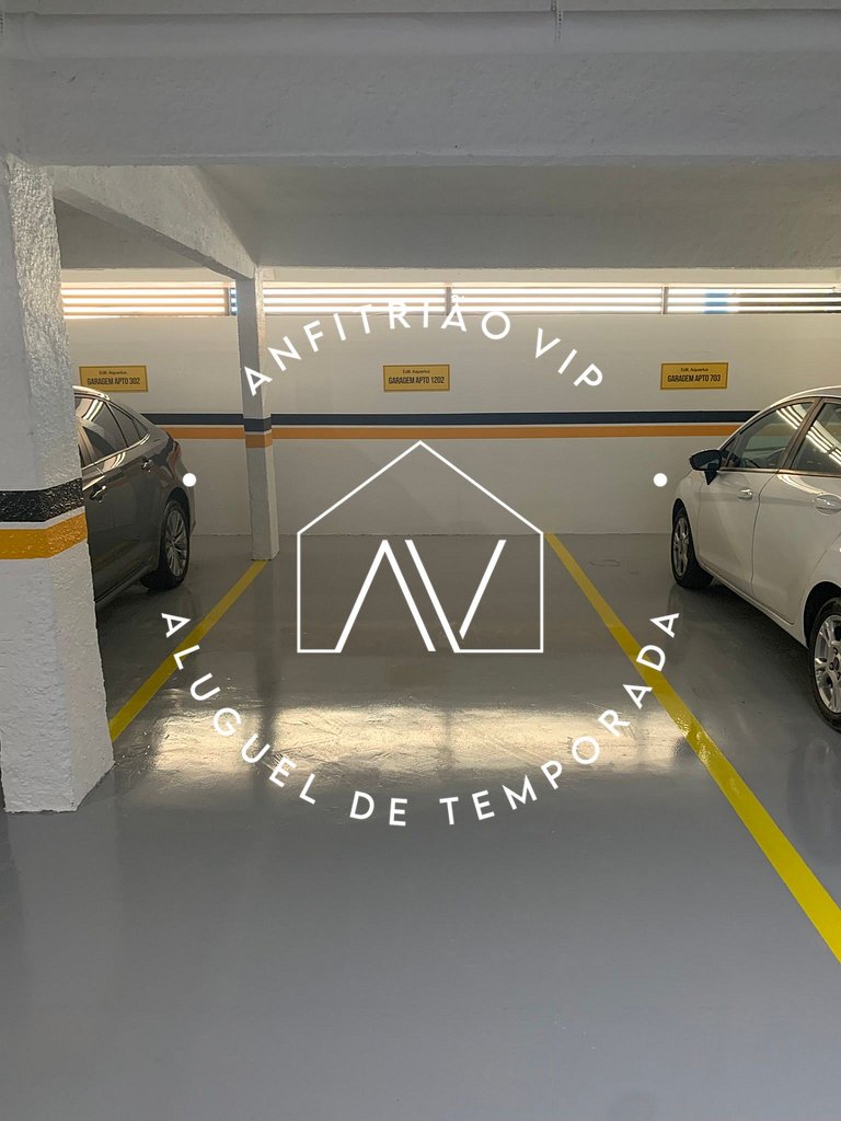 Apto beira-mar no coração de BC