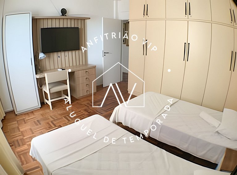 Linda vista mar, espaçoso, com garagem