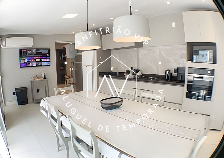 4 quartos e churrasqueira na Beira Mar