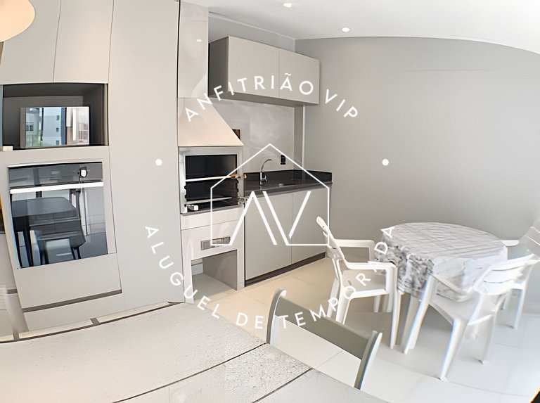 4 quartos e churrasqueira na Beira Mar