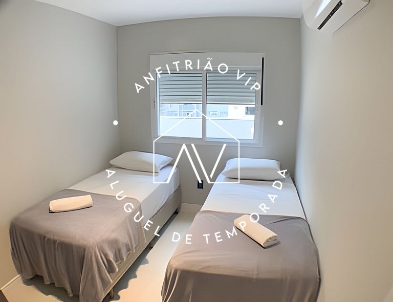 4 quartos e churrasqueira na Beira Mar