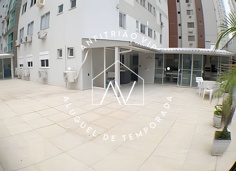 4 quartos e churrasqueira na Beira Mar