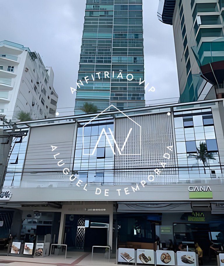 4 quartos e churrasqueira na Beira Mar